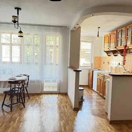калантеа Appartamento *